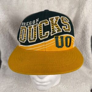 VTG University of Oregon Ducks Hat Top of the World  The Rookie Adjustable Read!